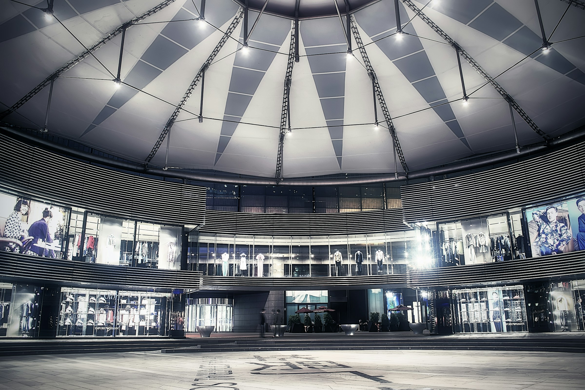 خبرات في خدمة راحة المشتري